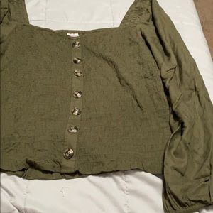 Stretchy long sleeve crop top.